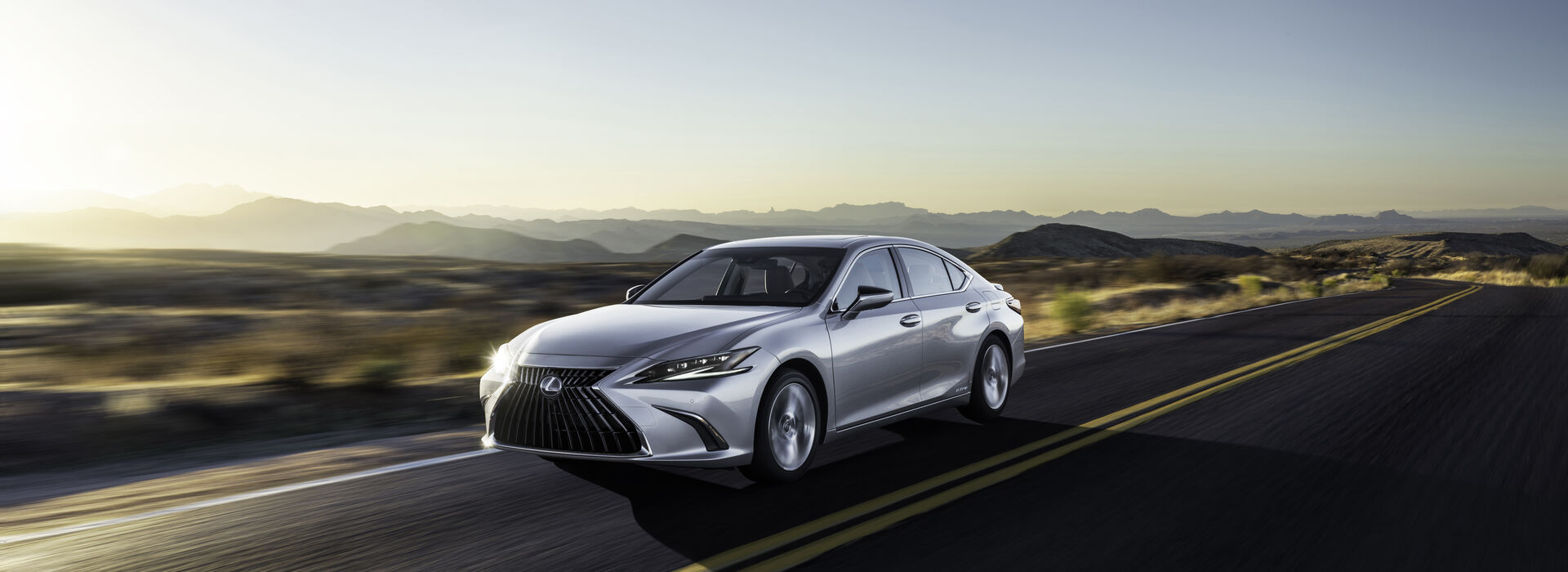 Lexus ES 2021