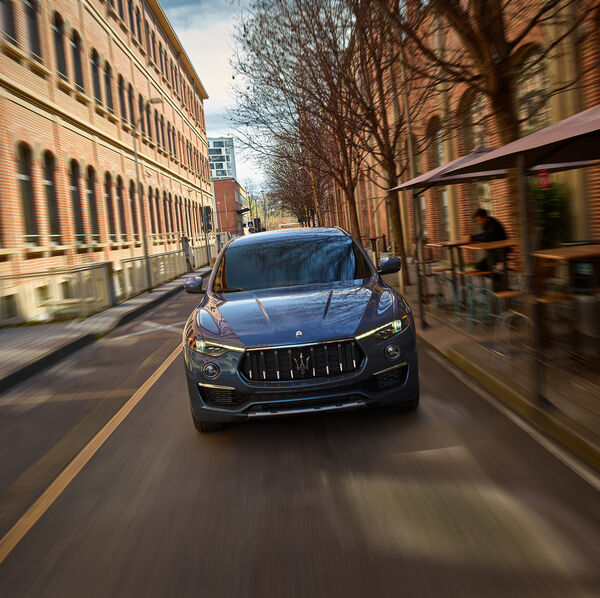 Erstes Hybrid SUV von Maserati