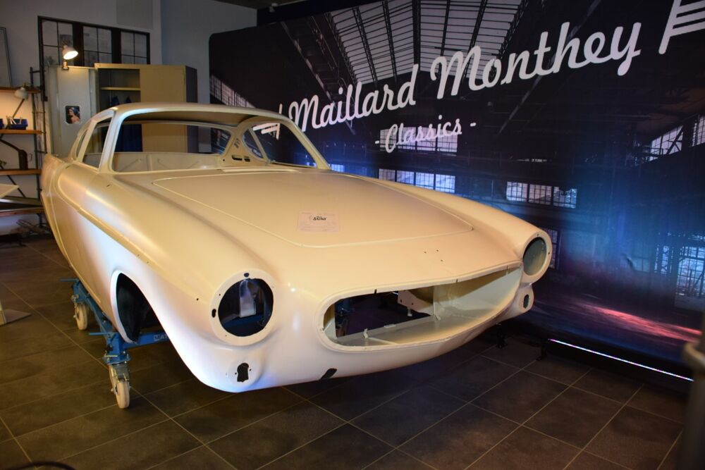 Restauration de la Volvo P1800 Jensen de la série culte Le Saint autoillustré le magazine